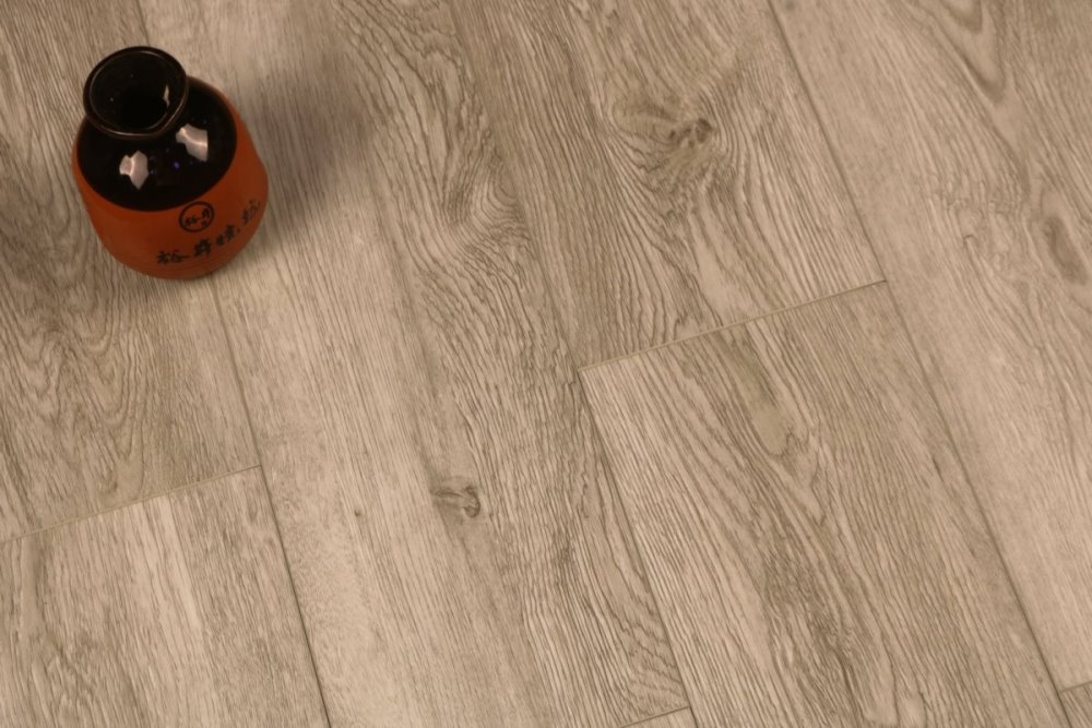 LVT плитка "Profield" Дуб Мадейра (915,4*152,4*2,5 мм) — купить в Липецке